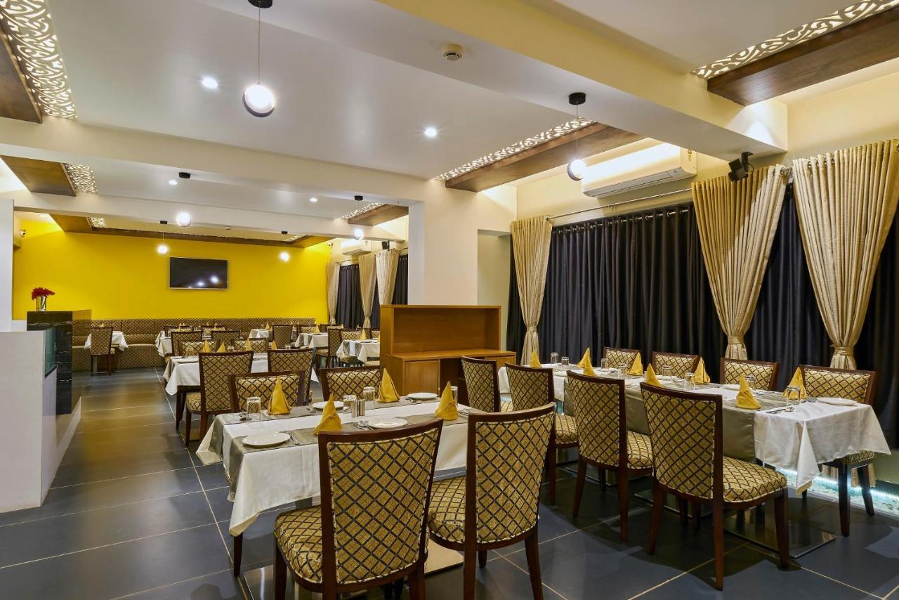 Hotel 3 Leaves Kolhapur Εξωτερικό φωτογραφία