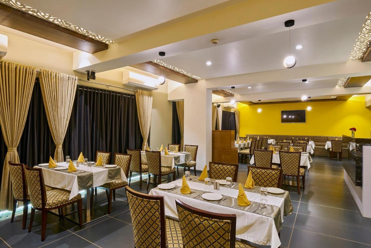 Hotel 3 Leaves Kolhapur Εξωτερικό φωτογραφία