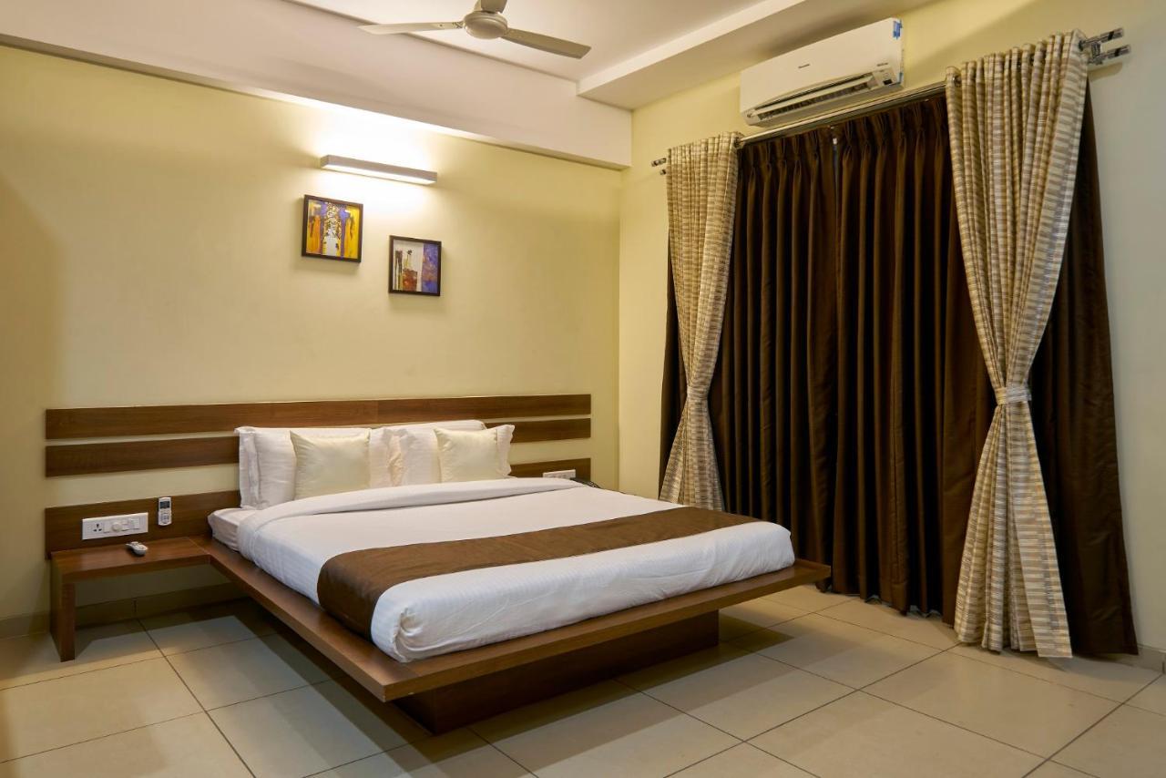 Hotel 3 Leaves Kolhapur Εξωτερικό φωτογραφία